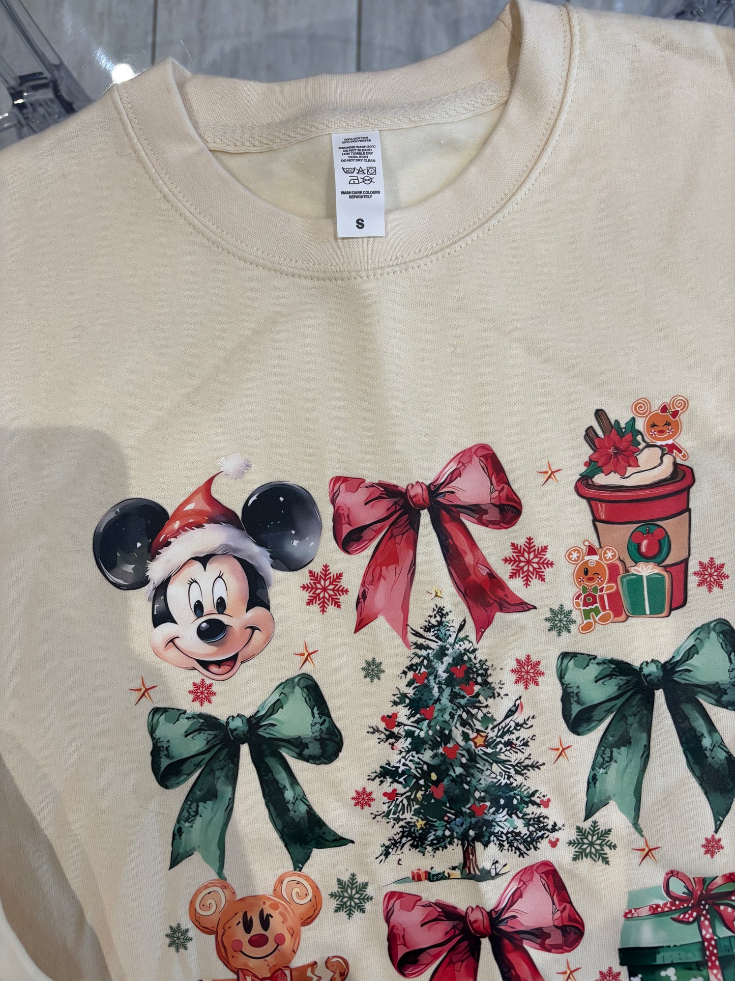 Mickey Christmas sweatshirt