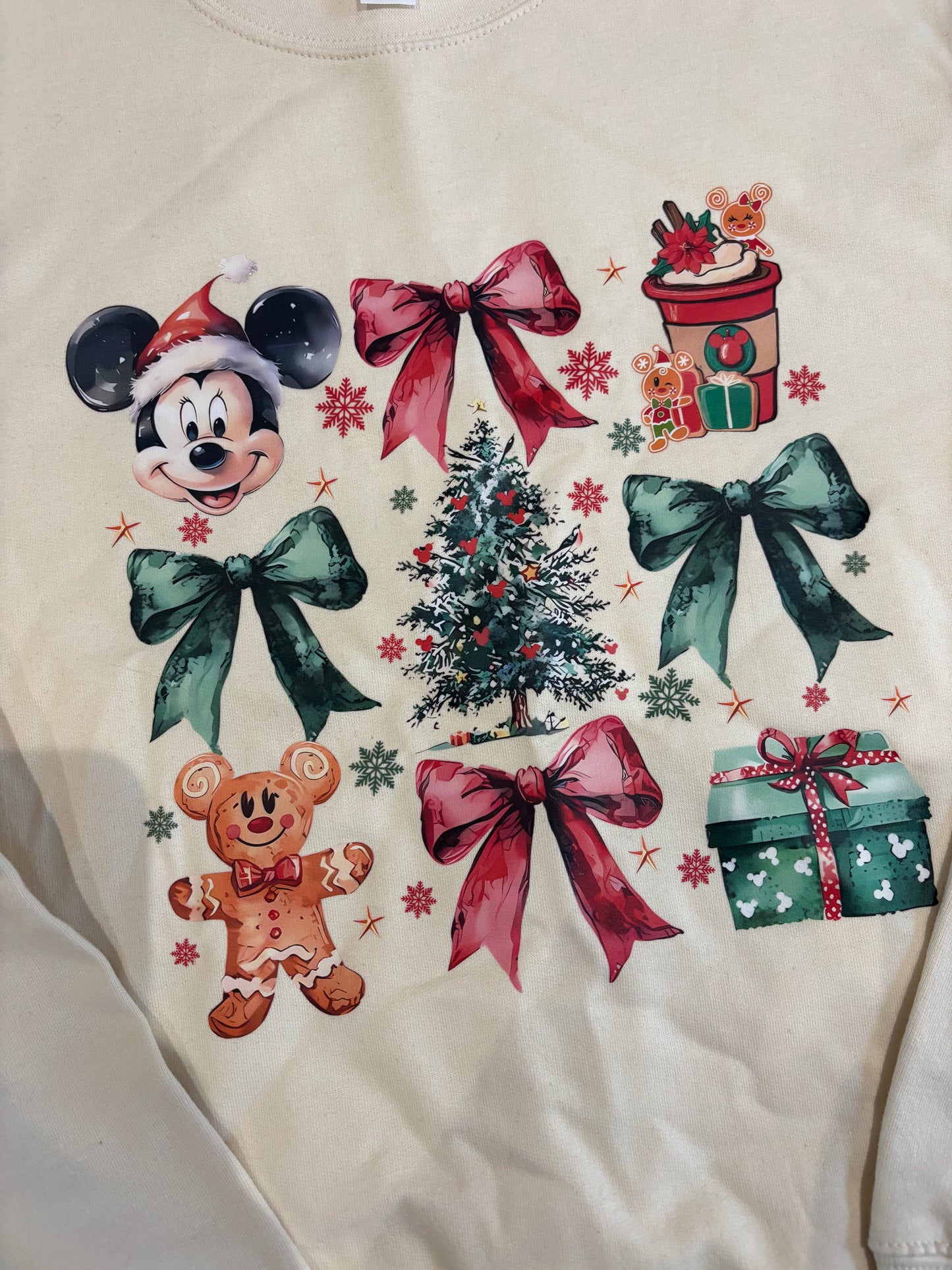 Mickey Christmas sweatshirt