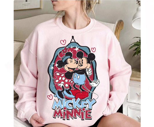 Mickey & Minnie Kiss